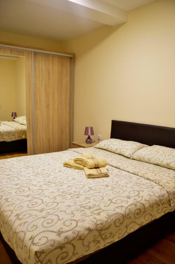 Apartman Bozur 兹拉蒂博尔 外观 照片